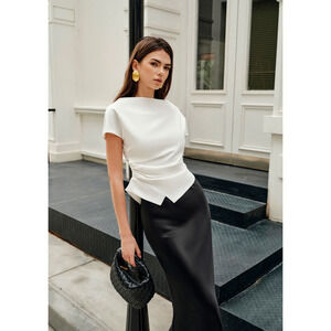 Asymmetric Hem Ruched T-Shirt